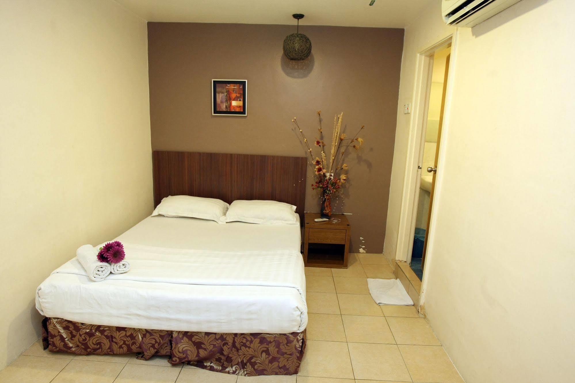 Uptown Hotel Kajang Exterior foto
